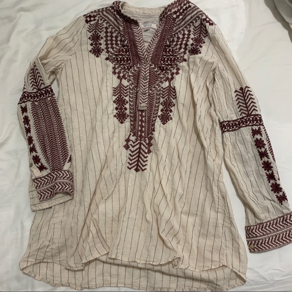 Johnny was blouse